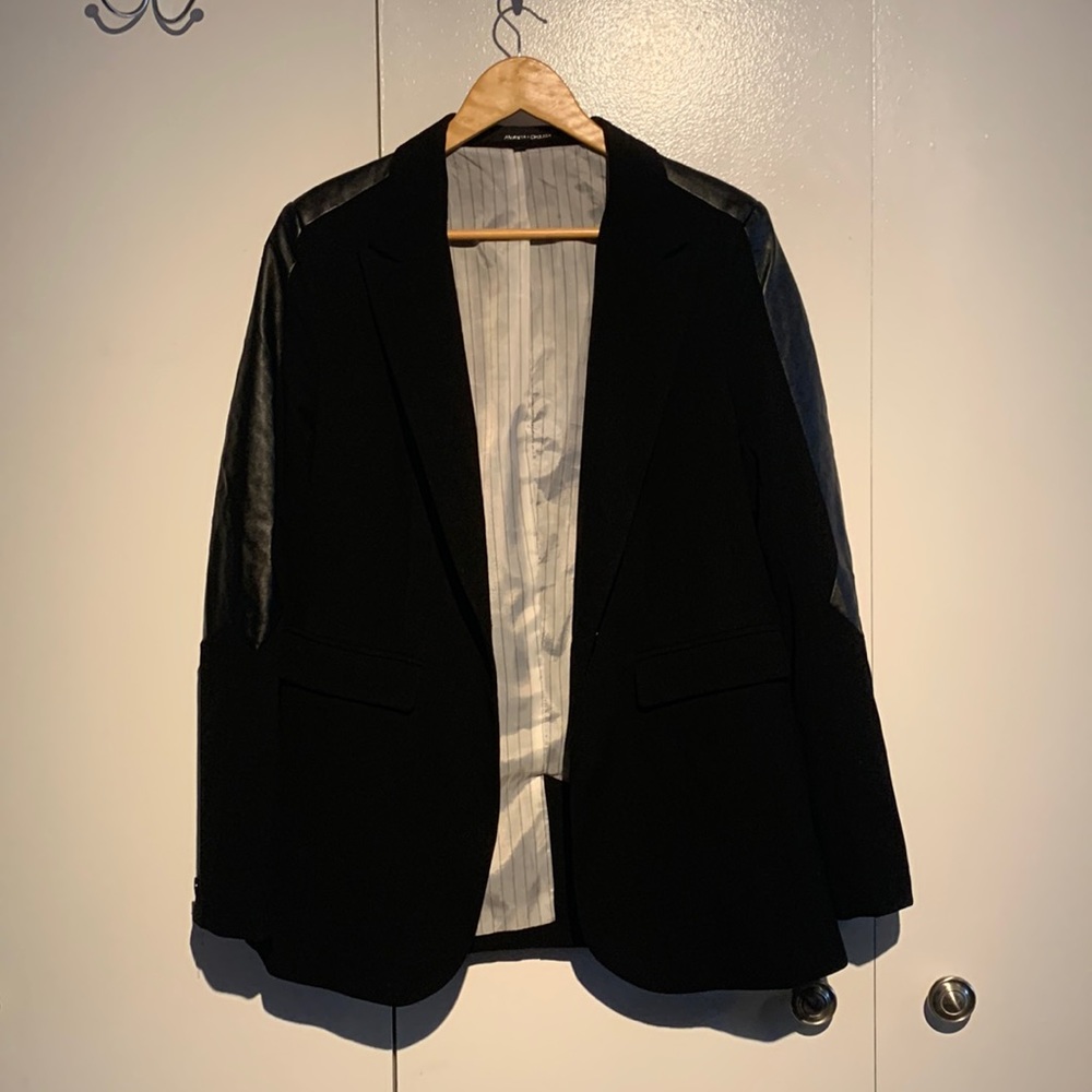 Amanda + Chelsea Black Blazer with Faux Leather Accent on Sleeves Size 10